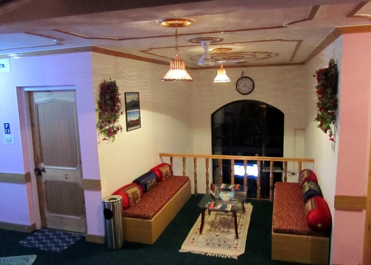 Royal Star Inn Srīnagar Exteriör bild